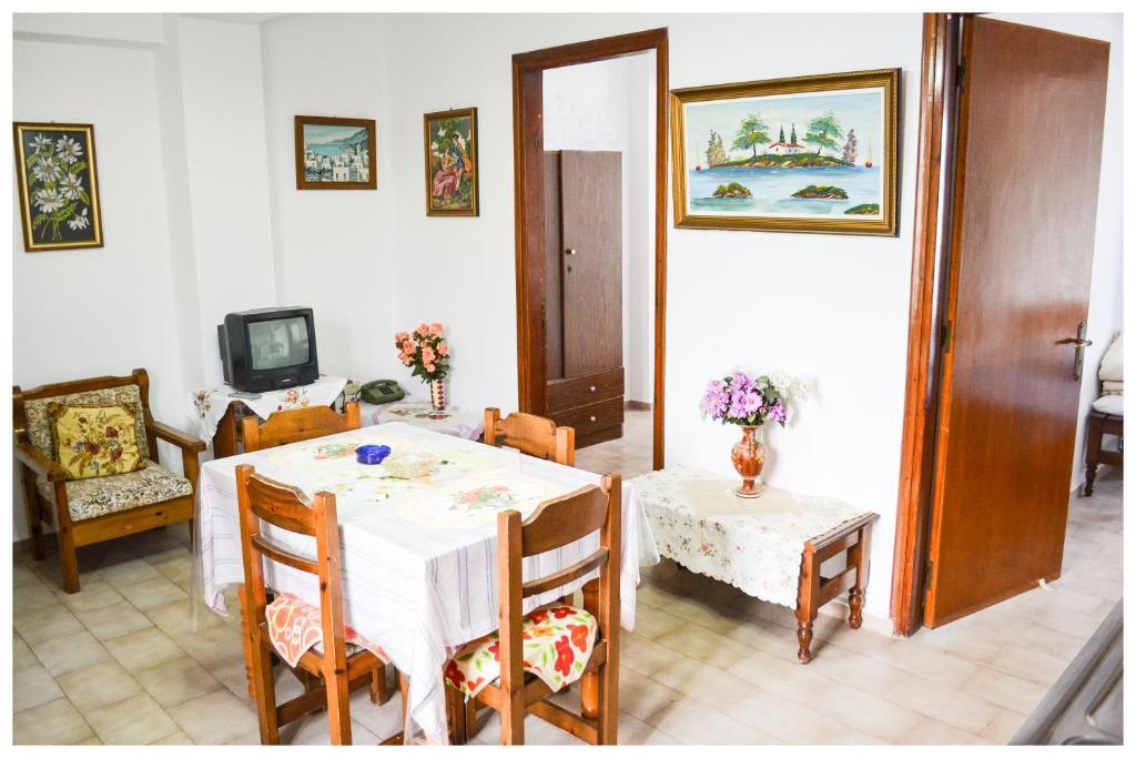 Blue Sky Apartments Karpathos Chambre photo